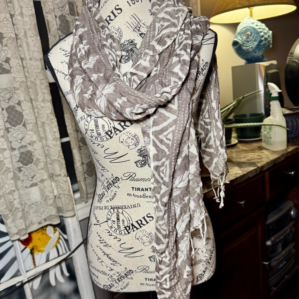 Chic Brown and White Scarf with Intricate Pattern